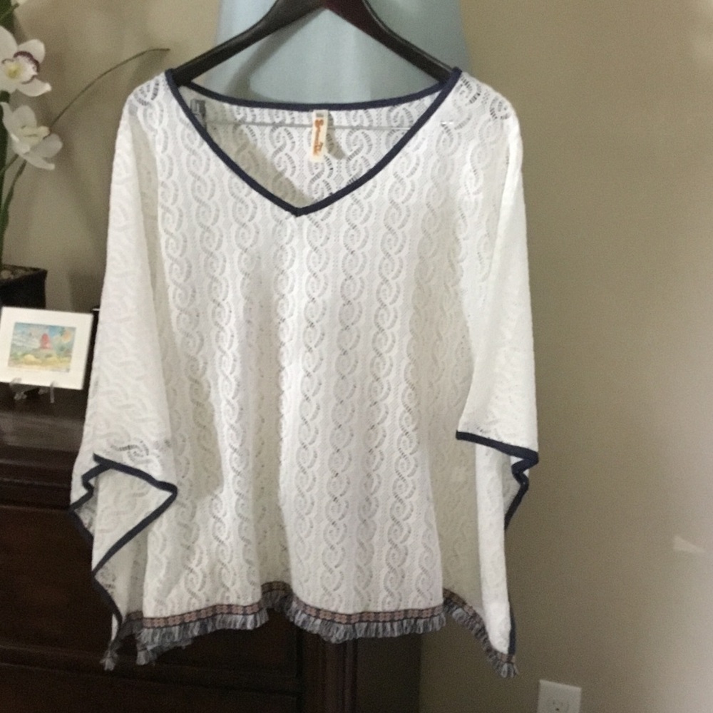 Shoreline White Lace Tunic with Navy Trim